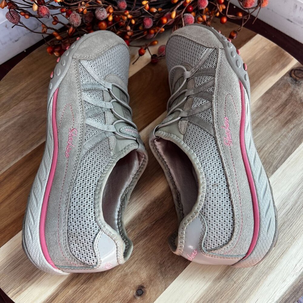 SKECHERS Womens 22463 Slip On Casual Comfort Active Shoe Sz 9.5 Taupe Suede - Picture 7 of 12